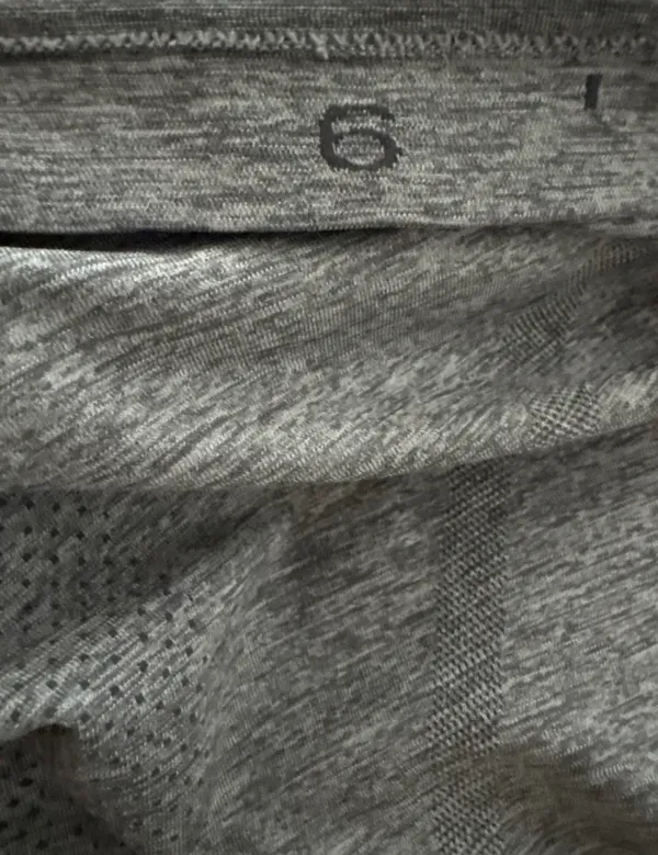 Lululemon Grey Swiftly Short Sleeve - Image 5