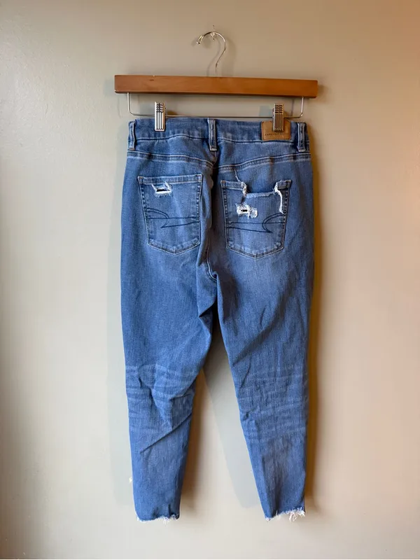 American Eagle Dream Jean Distressed High Rise Jeans Size 4 Short - Image 6