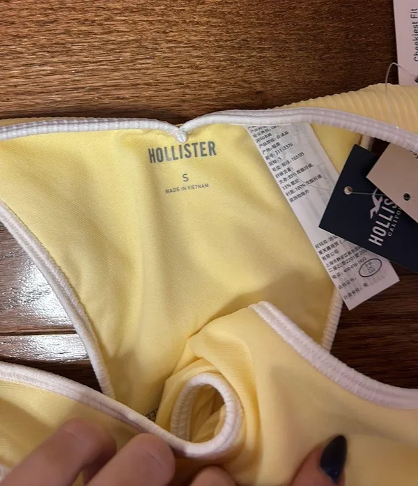 Hollister NWT RIBBED HIGH-LEG V-WAIST CHEEKIEST BIKINI BOTTOM - SMALL - Image 4