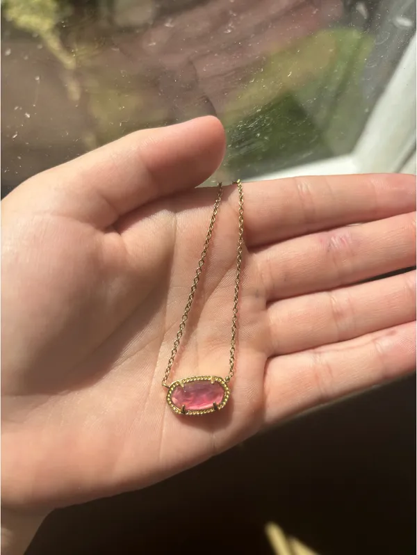 Kendra Scott Necklace Elisa Pendant Gold - Image 3
