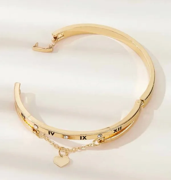 Heart and Roman Numerals Bracelet - Image 3