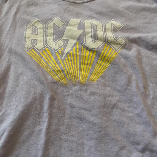 Acdc Shirt Size Small - Image 2