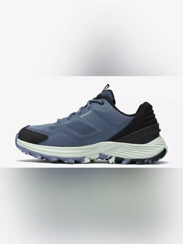 Clarks Women’s  Blue Waterproof Trail Sneaker Size 6 - Image 3
