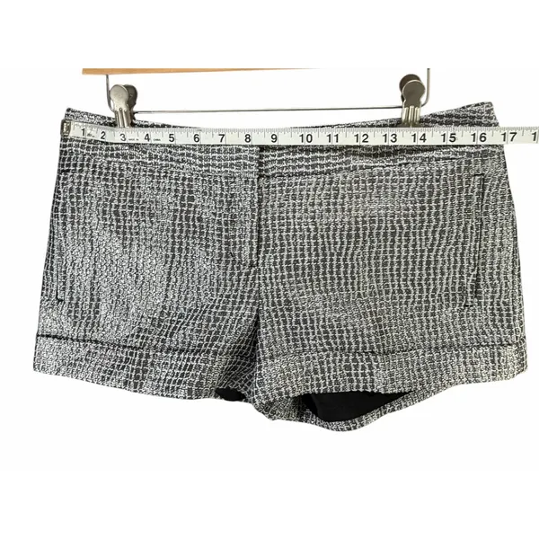 Express Tweed Shorts Women 6 Silver Metallic Black Pockets Cuffed‎ Lined Party - Image 5