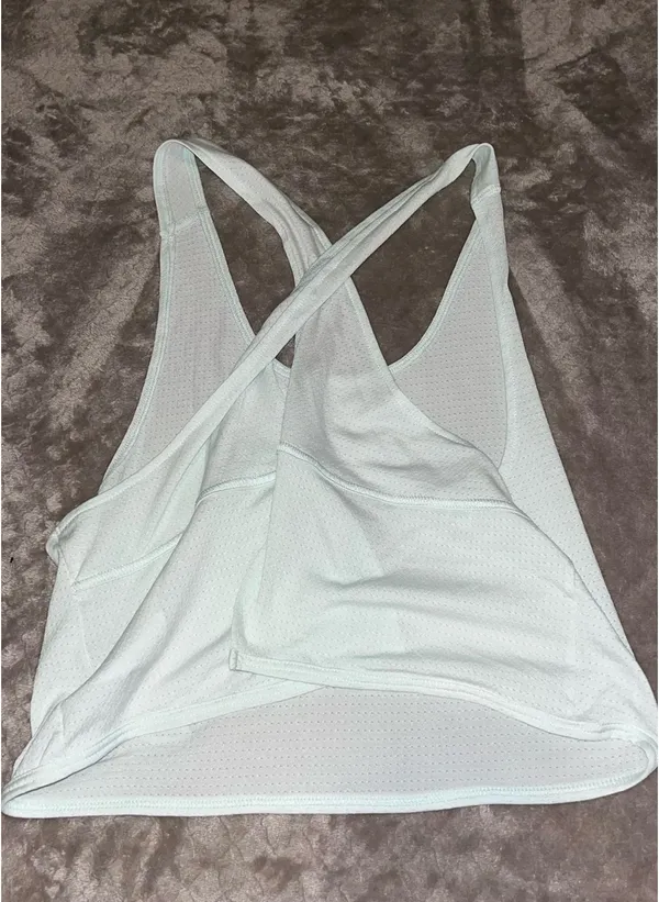 Nike Cropped Tank Top - Image 2