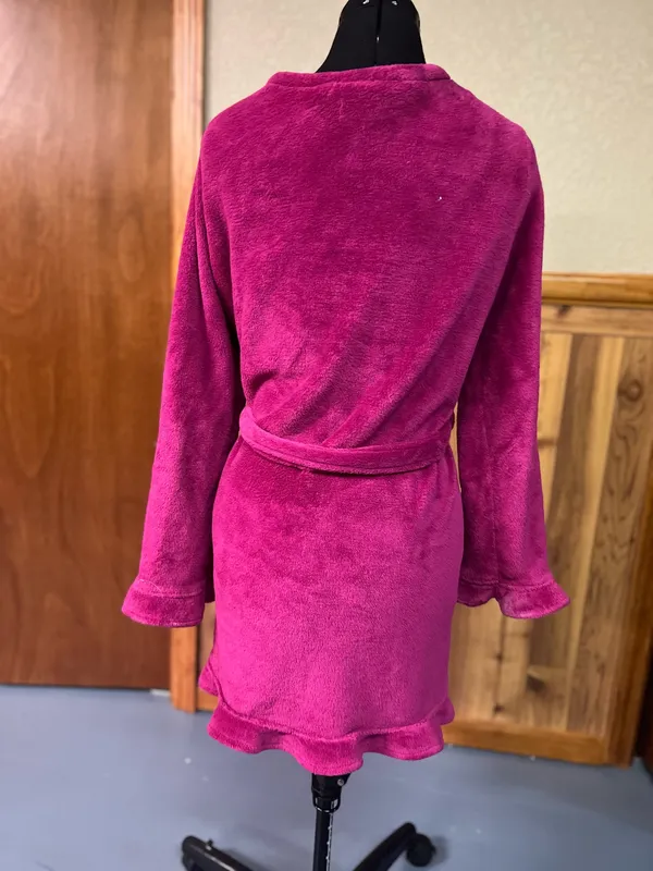 Fuzzy robe - Image 5