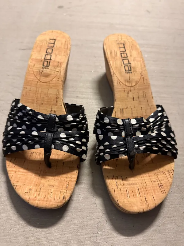 Moda Black & White Polka Dot Wedge Heels - Image 4