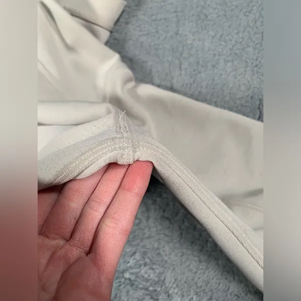 Lululemon athletica Cream/white Crewneck Sweatshirt - Image 15