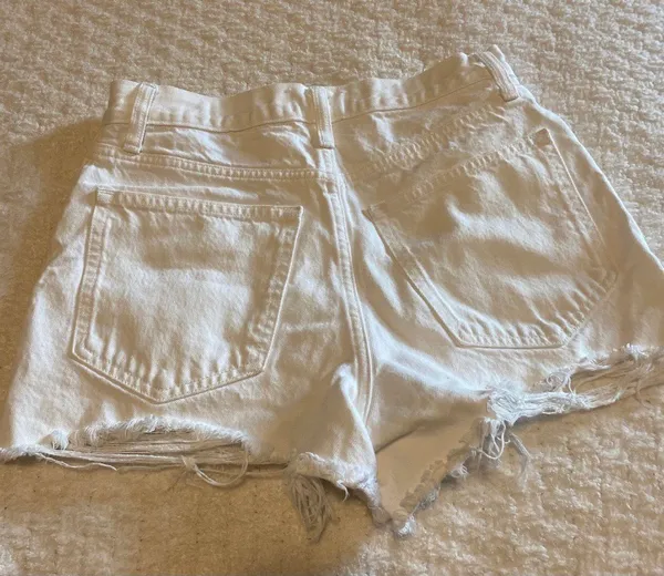 Abercrombie & Fitch Annie High Rise Shorts - Image 2