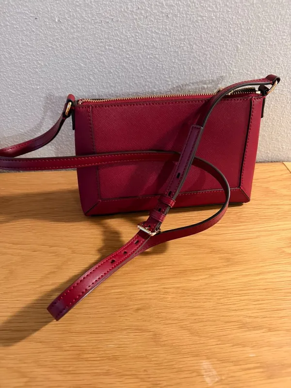 Vintage Michael Kors Sallie Medium Crossbody in Deep Red - Image 3