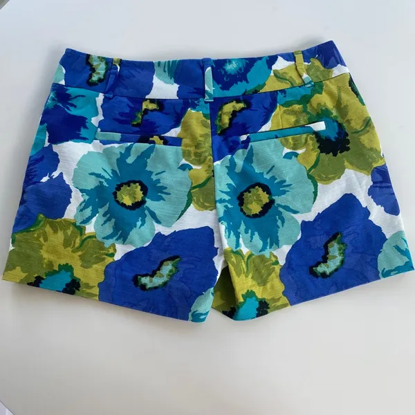 LOFT Blue Floral Cotton Blend Shorts - Image 3