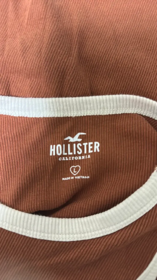 Hollister Tank Top Cropped - Image 3