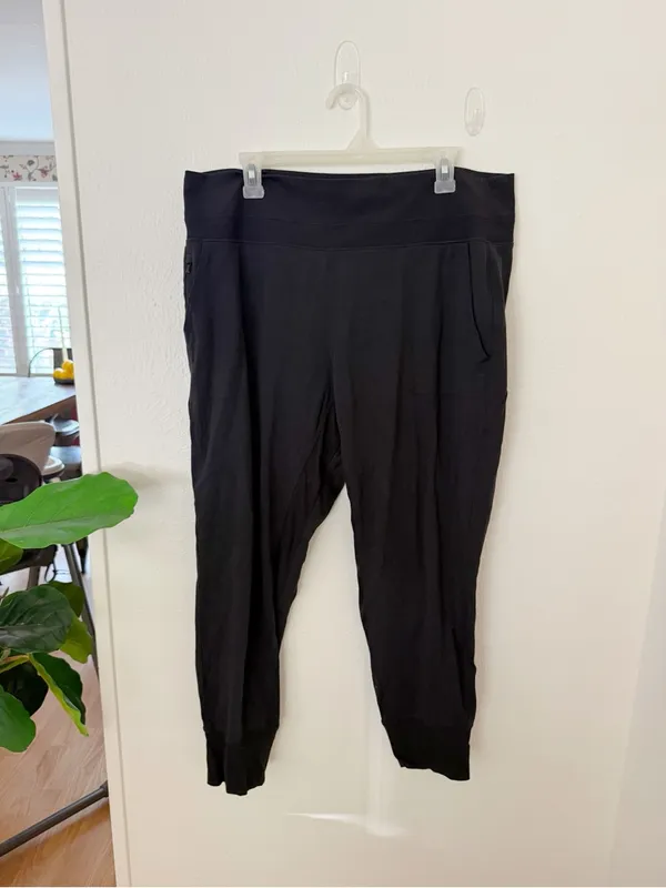 Athleta Venice Jogger Sz XL - Image 3