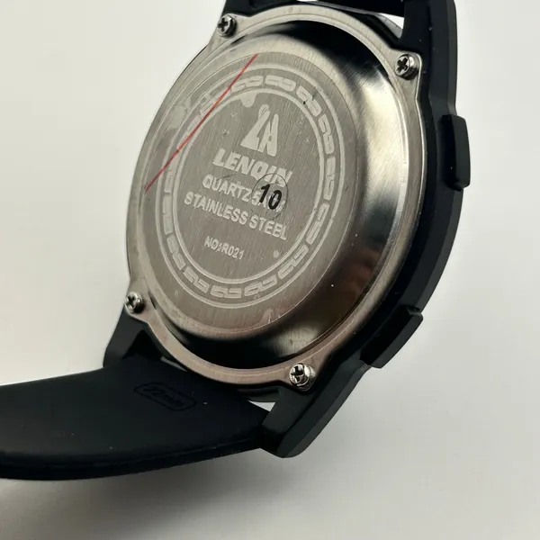 LENQIN Black Minimalist Men’s Digital Watch Working New Battery - Image 6