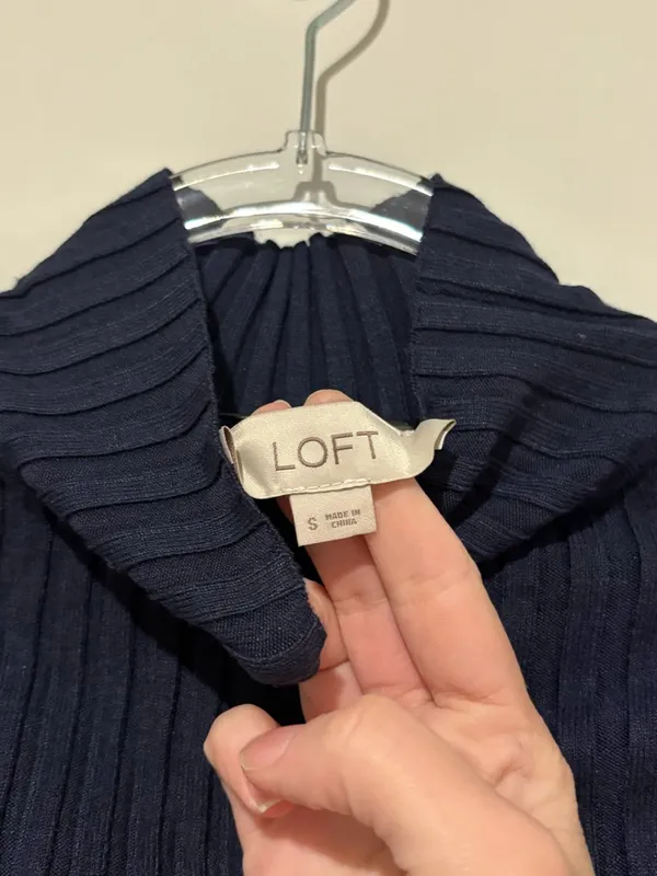 Loft Ribbed Mock Neck turtleneck Women's Top navy blue size small‎ - Image 5