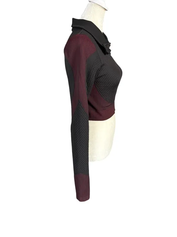 Womens black and burgundy long sleeve zip up activewear cropped jacket size L - Image 3