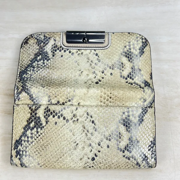 Coach Snakeskin Embossed Leather Long Wallet Turnlock Cream Grey Clutch - Image 8