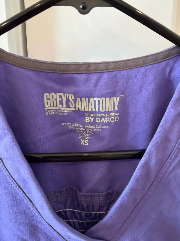Greys anatomy scrub top  - Image 3
