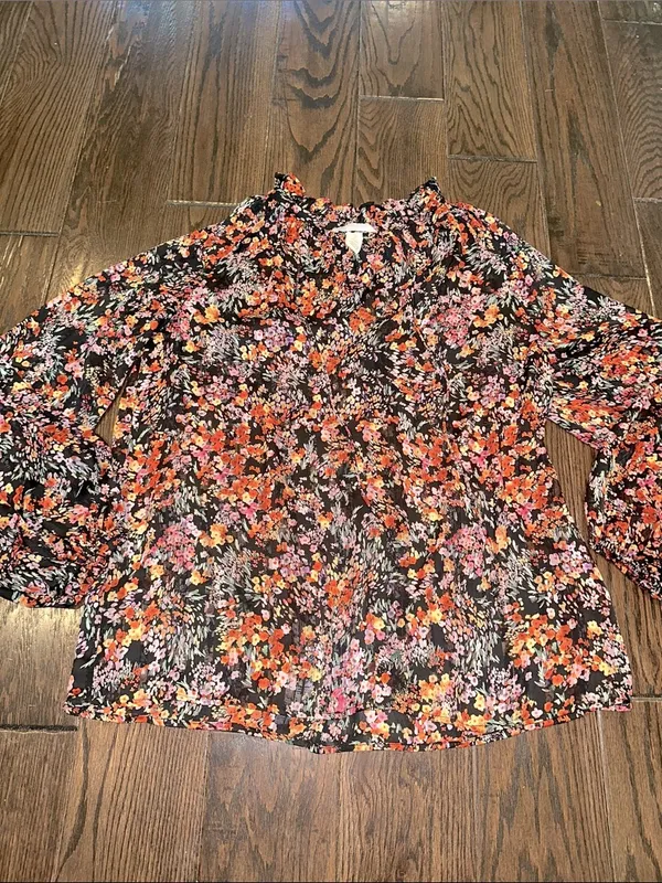 H&M floral longsleeve top size small - Image 4