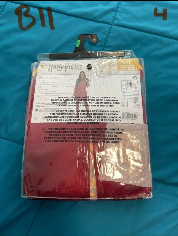 Womens Harry Potter gryffindor quidditch Costume M 6-8 - Image 3