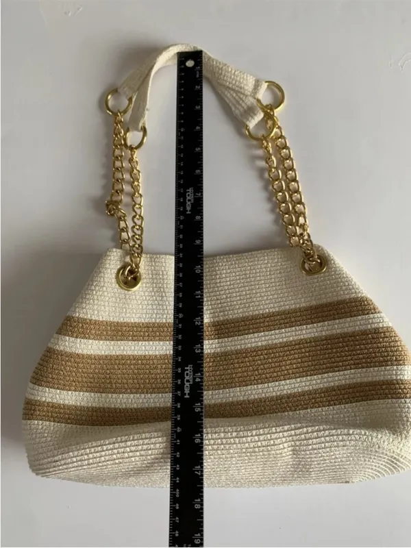 Straw Beach Tote Bag Woven Raffia White Tan Gold Chain Coastal Resort Purse - Image 9