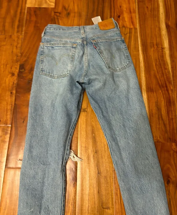 501 Skinny Jeans - Image 10