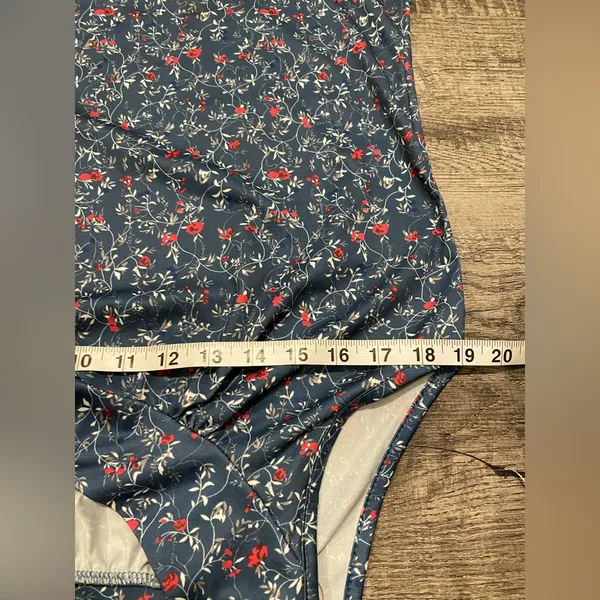 Women's top (Size S) - Image 4