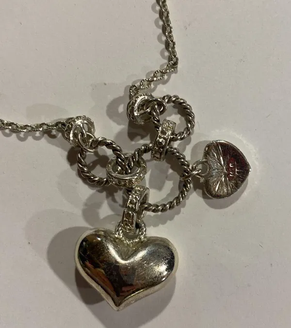 Avon Silver cluster of hearts Heart Pendant charm Necklace choker length - Image 5