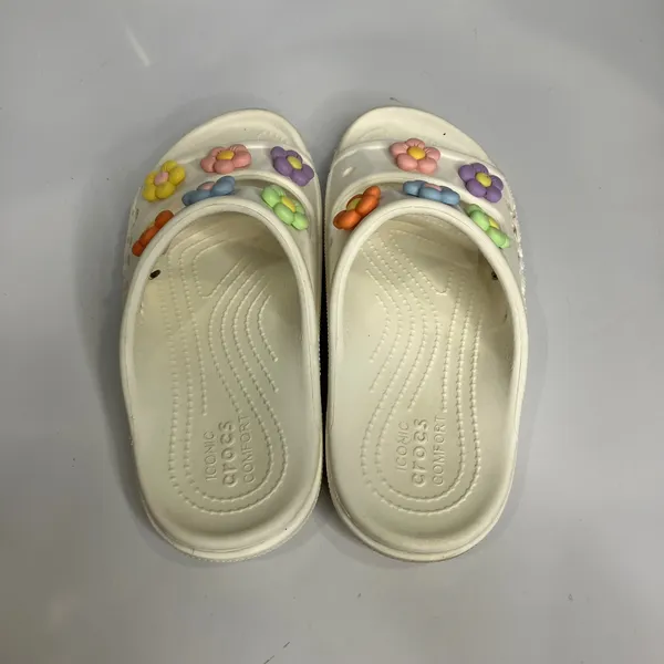 Crocs classic sandals slides flower jibbitz women's size 8 white‎ beach casual - Image 6