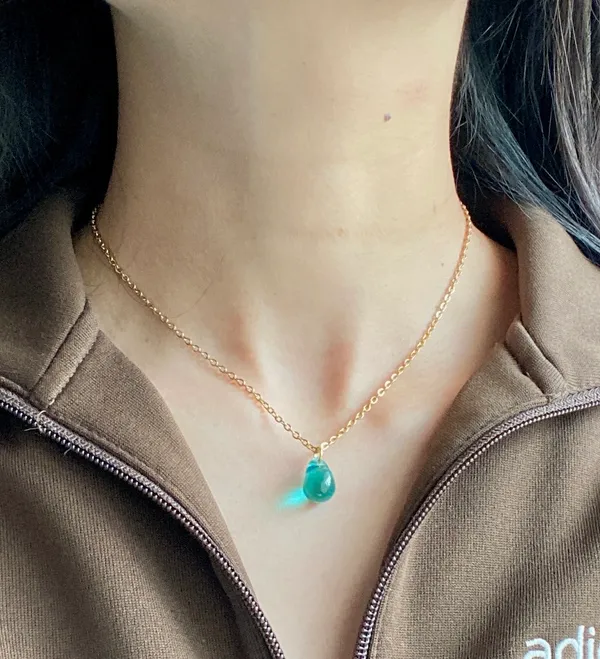 Handmade Czech glass & gold stainless dainty necklace💚 - Image 4