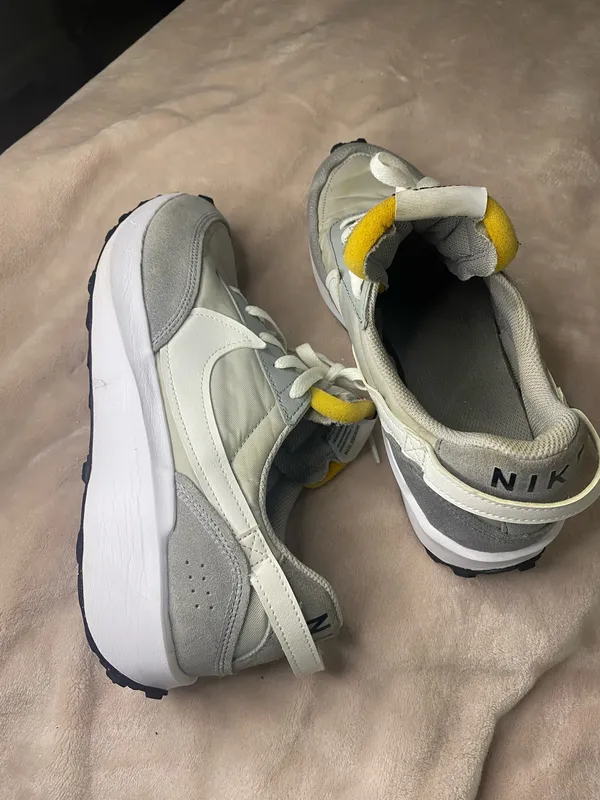 Nike Waffle Debut Mens Shoes size 9.5 - Image 5