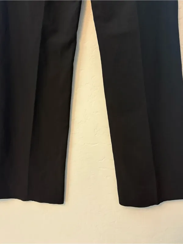 Express editor black wide leg dress pants size 6 - Image 13
