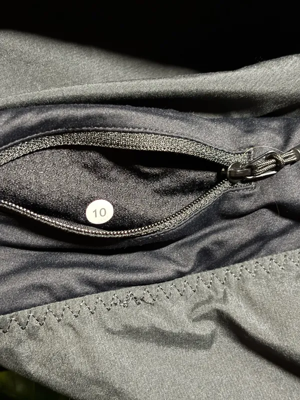 Lululemon Run Skort size 10 - Image 4
