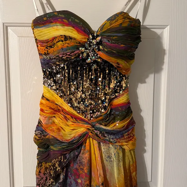 Tony Bowls‎ Colorful Strapless Formal dress size 4. C28 - Image 3