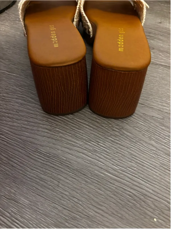 Madden Girl Platform Sandals Beige Brown Size 7.5 - Image 4