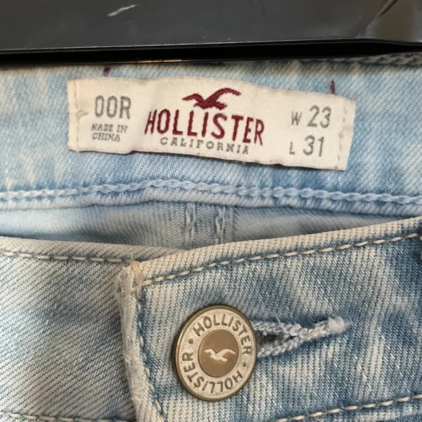 Hollister light wash jeans size 00 waist 23 - Image 2