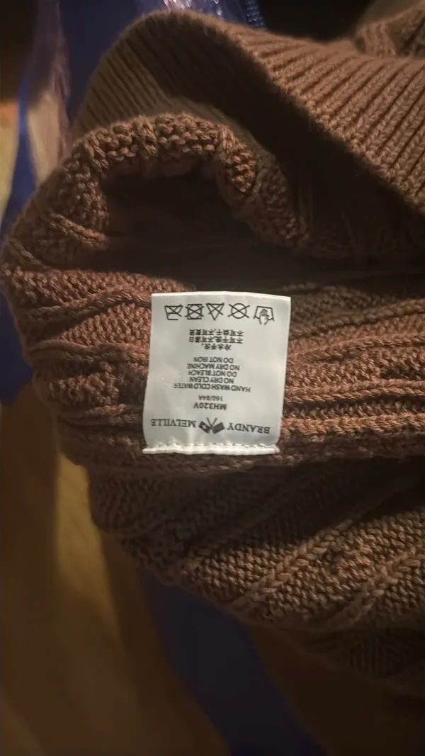 Brandy Melville Sweater - Image 4