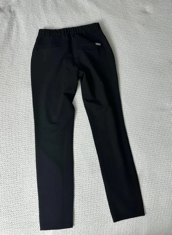 FIGS straight pant with button - Image 4