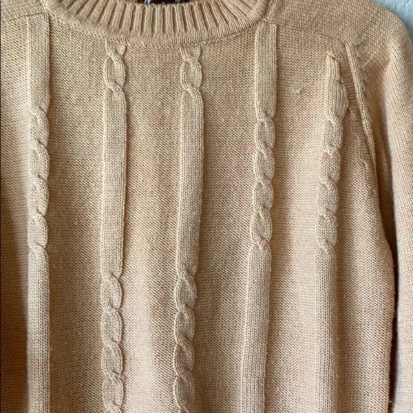 Vintage Horizon cable knit sweater peachy pink granny core - Image 2