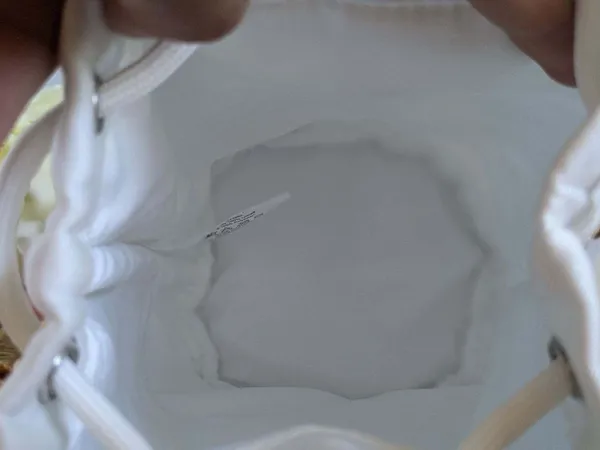 Dior Beauty Pouch - Image 5