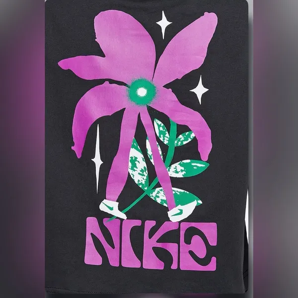 Nike Crop T-shirt Loose Fit Sz M - Image 9
