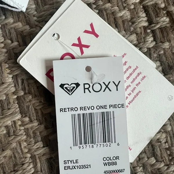 Roxy retro revo one piece sz XL - Image 4