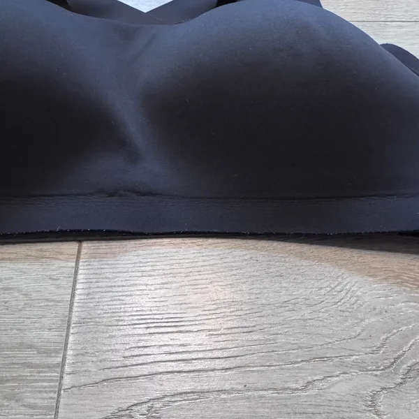Lululemon AirSupport Bra Black High Support Running Sports Bra 38D Molded Cups - Image 3