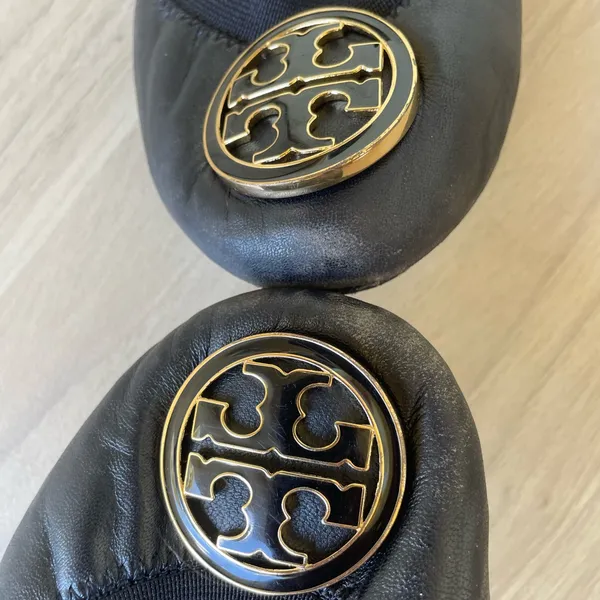 Tory Burch Black Leather Flats with Gold Logo - Image 8