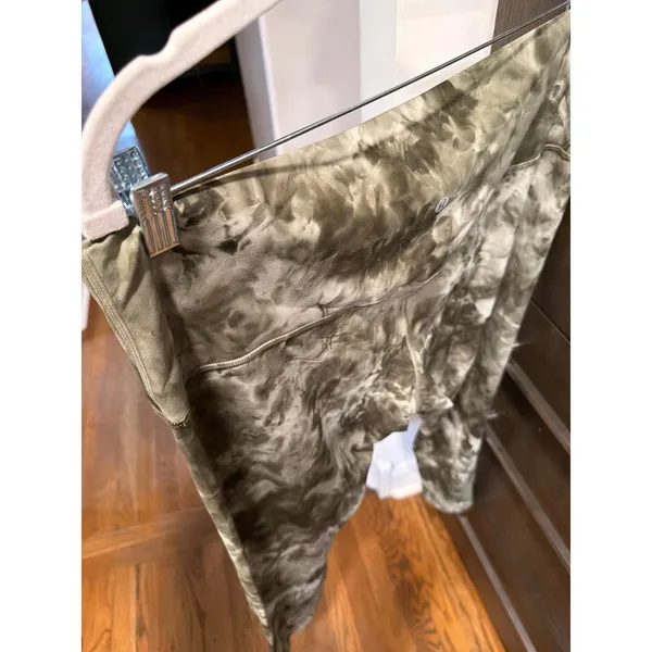 Lululemon Align Pant 25" *Diamond‎ Dye Diamond Dye Light Sage Army Green 18 - Image 4