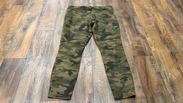 GAP Legging Skimmer Camo Skinny Jeans Women's Size 14 / 32, Green Khaki - Image 6