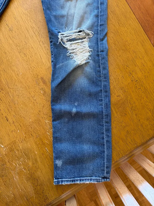 MOTHER The Vagabond Reckless Distressed Boyfriend Jeans Size 25 - Image 2