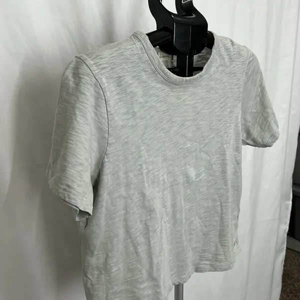 Alternative Heathered Grey Cropped Tee - Image 3