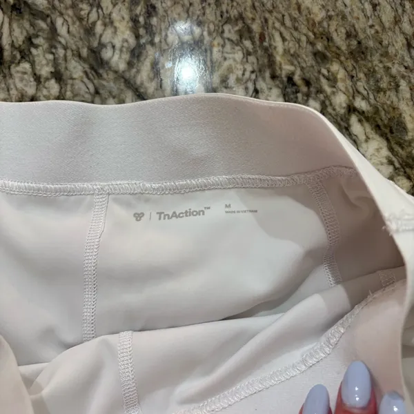 Aritzia TNA Pleated Active Skort - Image 3