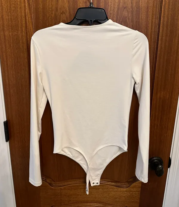 Abercrombie Soft A&F Collection Cream Bodysuit - Image 5